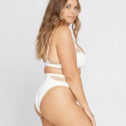 Ribbed Sadie Bikini Top 21 Ribbed Sadie Bikini Top -Sunflair Verkäufe 5797495 SADIE PALONIA CRM A 2 45fd251c 6d23 4ad8 856b 8f54c1ff9eaf