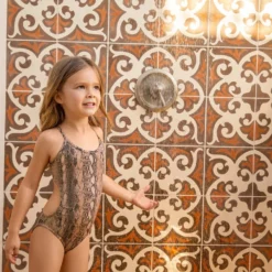 PQ Swim KAA Ayah Cut Out Kids One Piece -Sunflair Verkäufe GLAM KAA 632P 720x 0d4798ba 7791 4fd7 aceb 5cdaa8dbd99a