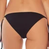 L Space Lily Classic Bikini Bottom In Black 1 L Space Lily Classic Bikini Bottom In Black -Sunflair Verkäufe L Space lily classic cut bottom LSHRT17 BLK LSLIC17 BLK 3 b31f6c14 810b 45ae 8f2b ef3d0ac50d21