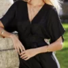 Elan Romper Ruffle Top Jumpsuit In Black SC7142-BLK -Sunflair Verkäufe SC7142lifestyle