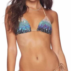 Beach Bunny Ariel Triangle Bikini Top In Mermaid Ombre 10 Beach Bunny Ariel Triangle Bikini Top In Mermaid Ombre -Sunflair Verkäufe beach bunny 2018 siariel b18103t1b1 blue ombre c810c624 2bf5 4d6f b78b 8a6da087ed7f