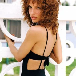 Vitamin A EcoLux Edie One Piece Swimsuit In Black -Sunflair Verkäufe front back802M ECB 013 p