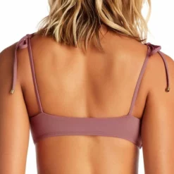 Vitamin A EcoLux Zuma Bralette Bikini Top In Dusty Rose -Sunflair Verkäufe vitamin aAssets Ecomm Images 86T 167BF DUS BACK 1428 DETAIL3